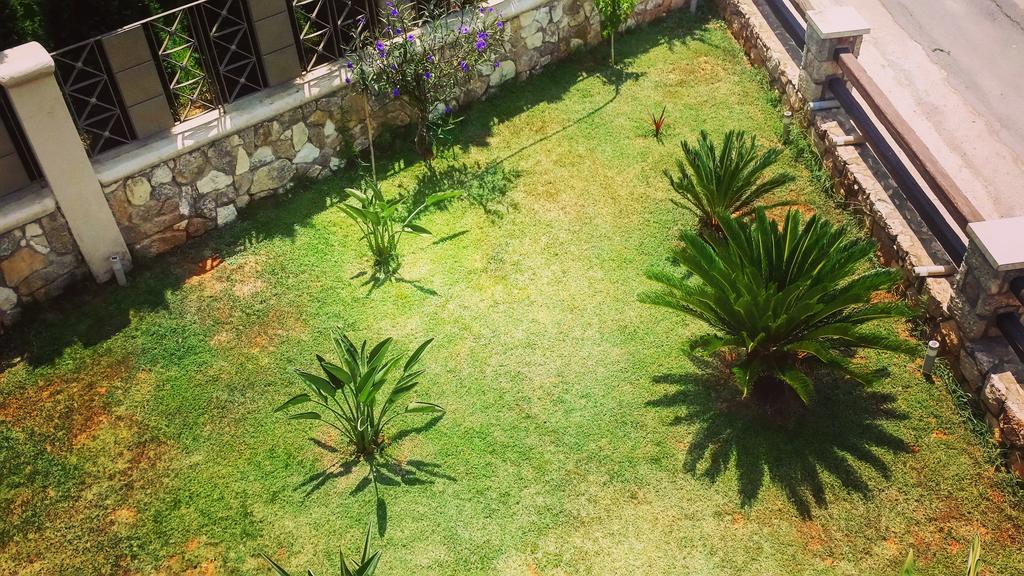 Niko'S Stone Guest House Plitra Luaran gambar