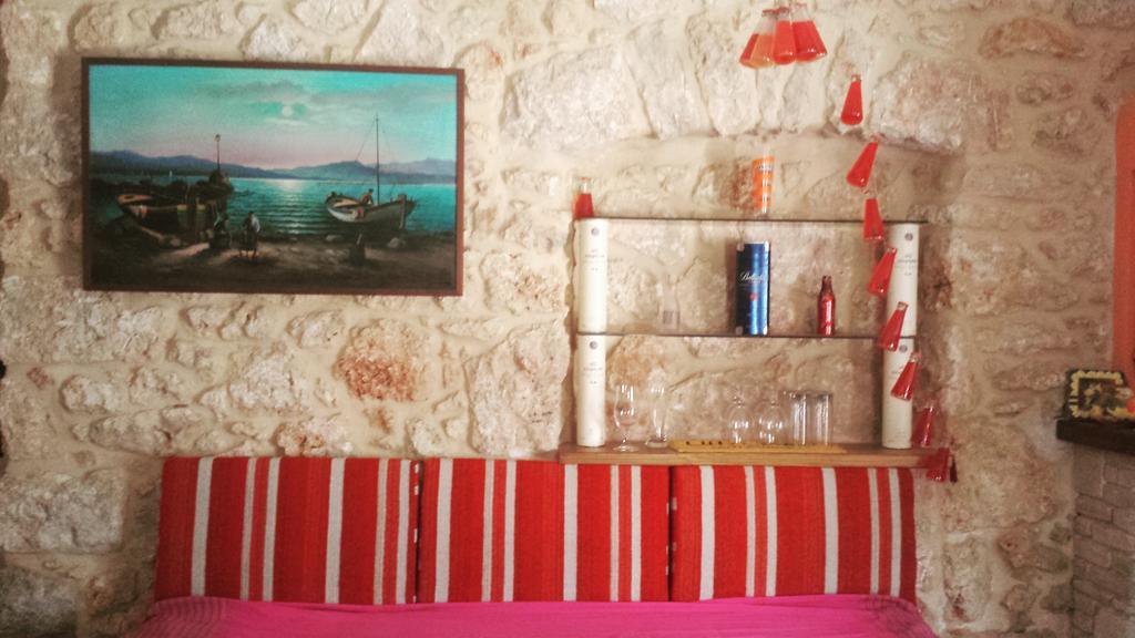 Niko'S Stone Guest House Plitra Luaran gambar